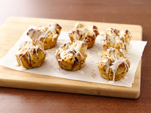 SOS-Pillsbury-Bisquits-easy-mini-monkey-breads