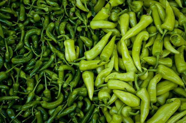fresh-peppers-619132_640