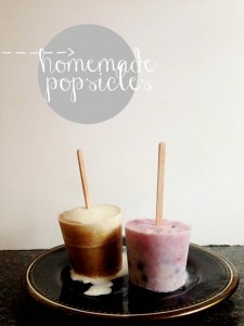 Homemade popsicles are the best on hot days! Here are some recipes for root beer float popsicles and blueberry yogurt popsicles. 