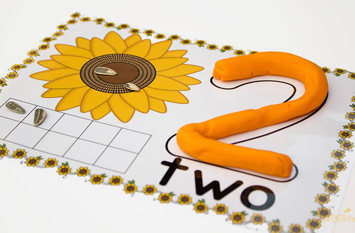 play-dough-mats-1-10-sunflower-