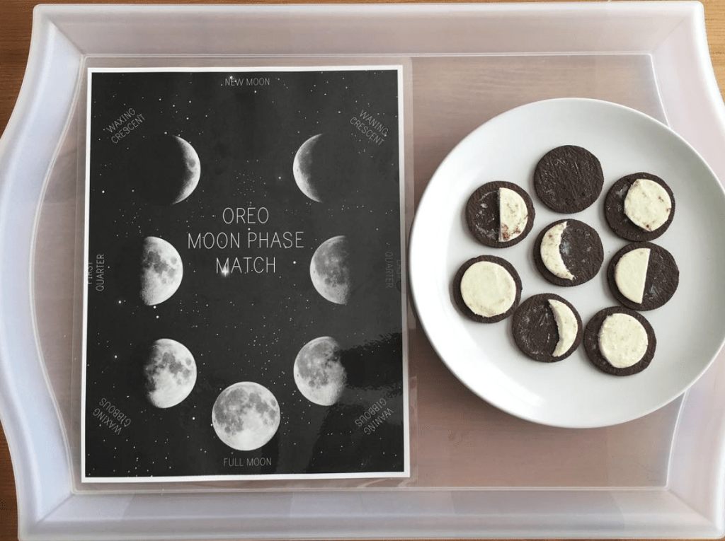 Moon matching. Moon phases Oreo. Moon phases for Kids. Phases of the Moon Oreo cookie. Печенье Орео растущий полумесяц.