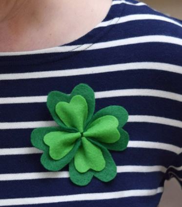 felt shamrock pin