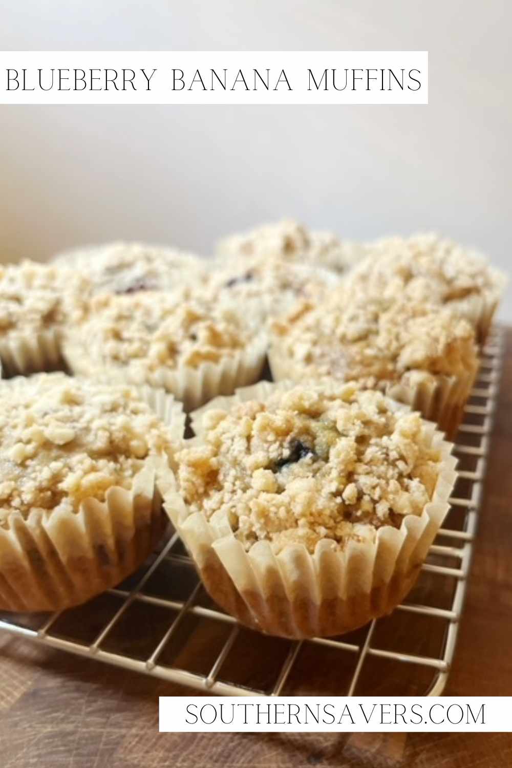 Use up your ripe bananas by making these blueberry banana muffins! They're easy to make and the best part: they're topped with delicious streusel. 